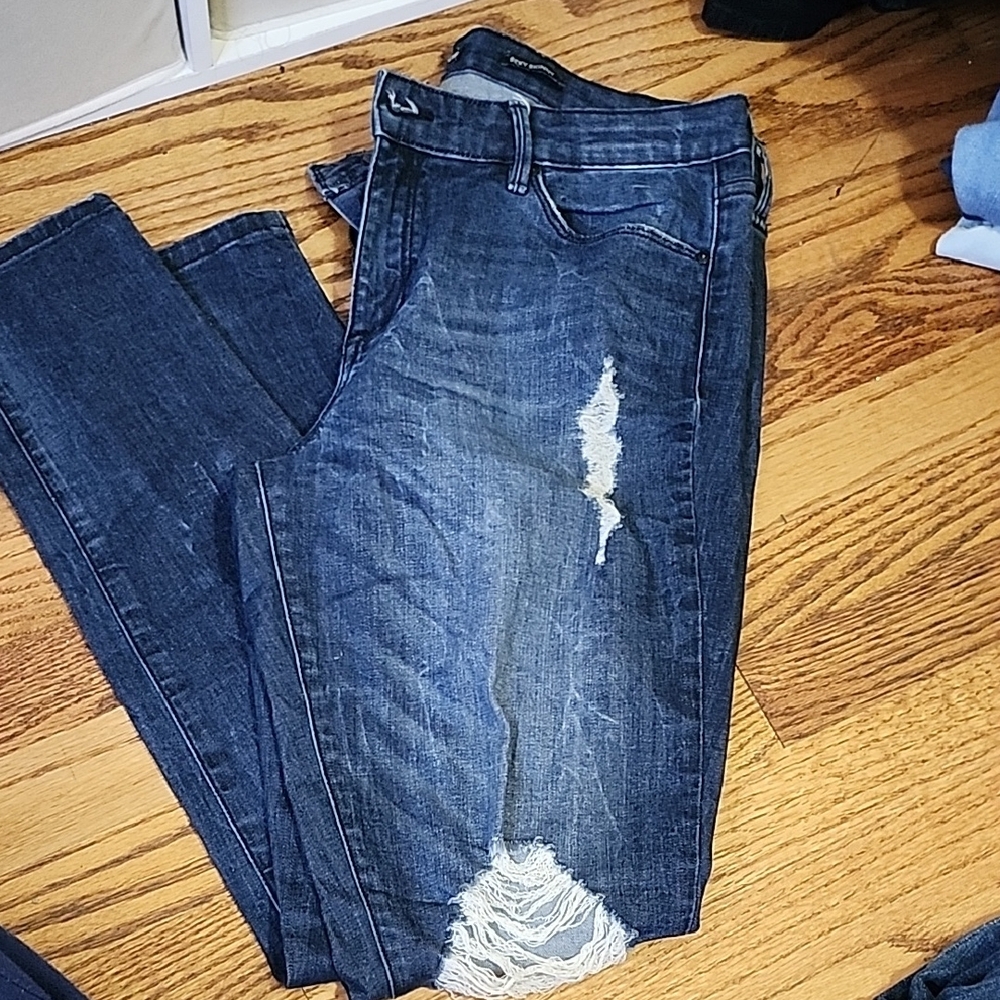 Blue Distressed Boyfriend Jeans with Faded Effect